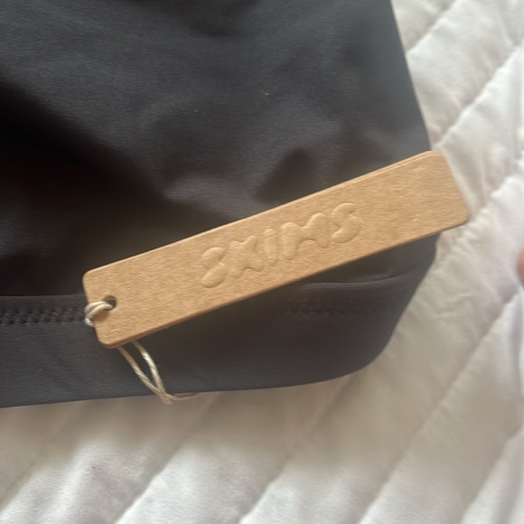 NWT Skims Signature Swim Bikini Top - size XL - Picture 3 of 4